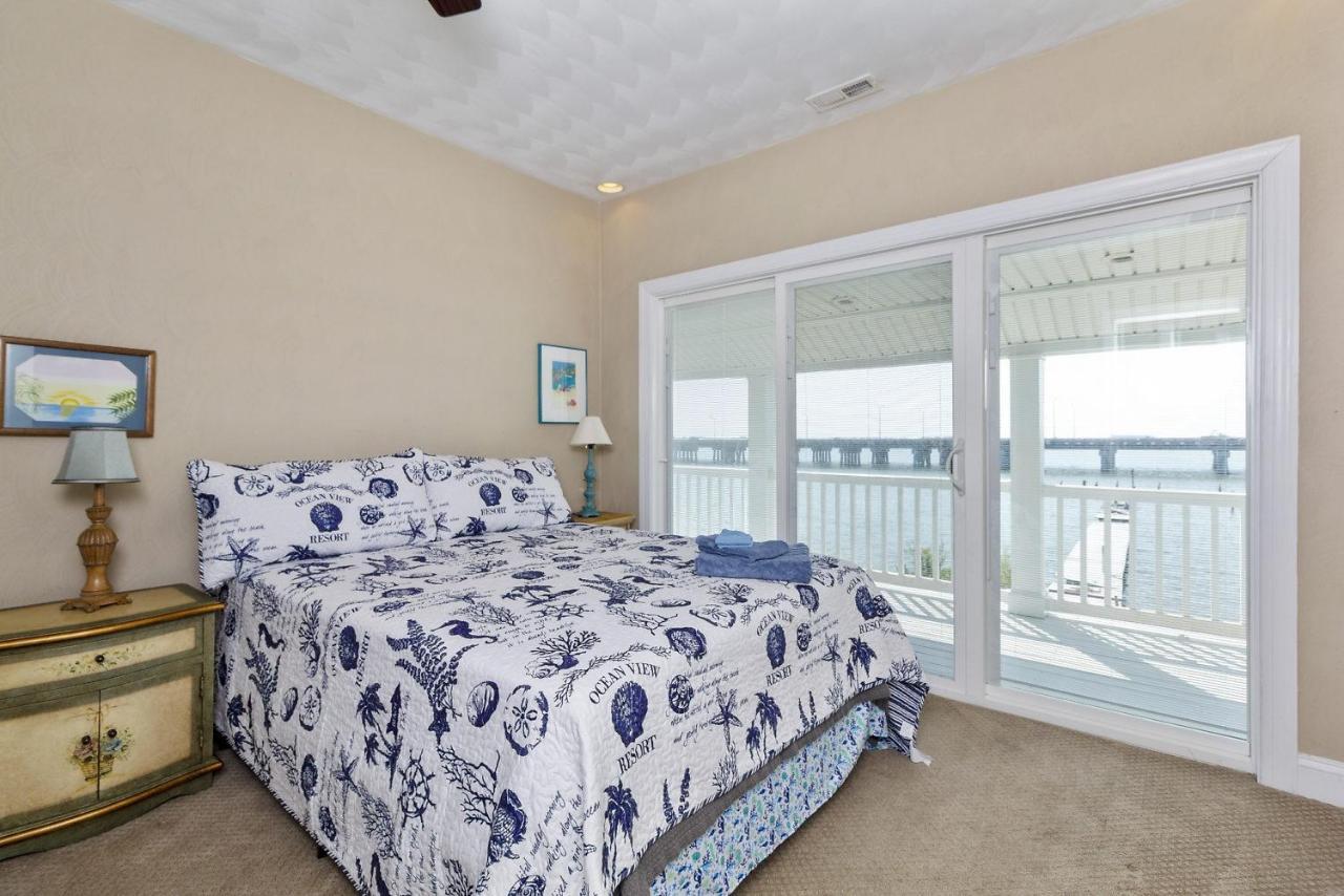 Water Front Delight On The Bay Home นอร์ฟอล์ก ภายนอก รูปภาพ